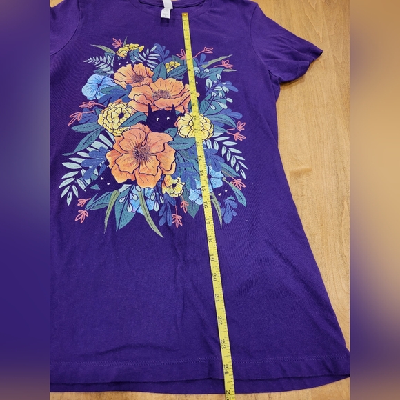 Purple hidden creatures t-shirt - Picture 3 of 5